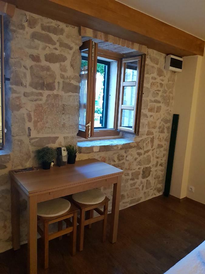 Ferienwohnung Dvori Svetog Mihaela Šibenik Exterior foto